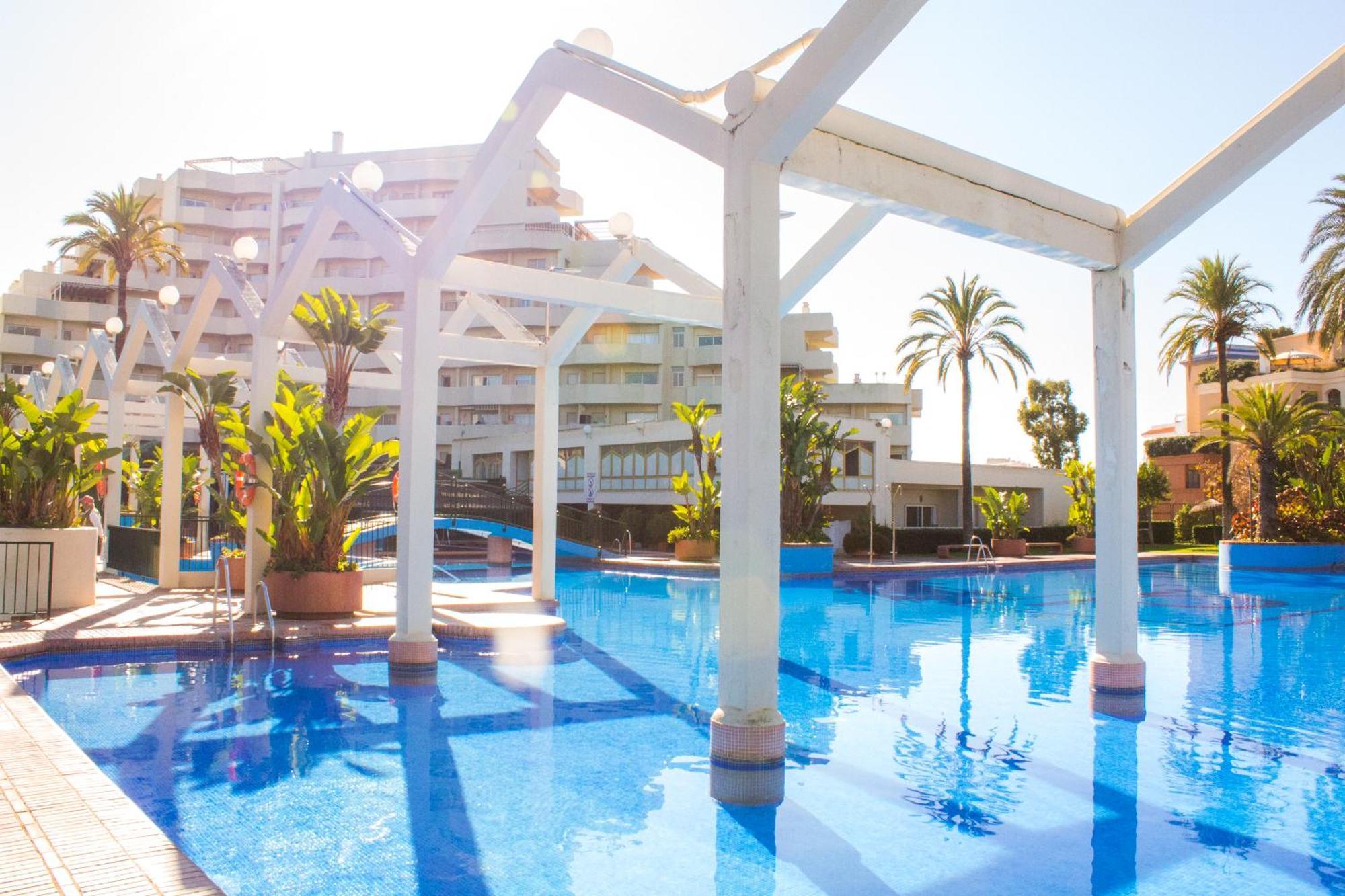 Benal Beach Suite Ii, Estudio Con Parque Acuatico Y Vistas Al Mar. 베날마데나코스타 외부 사진