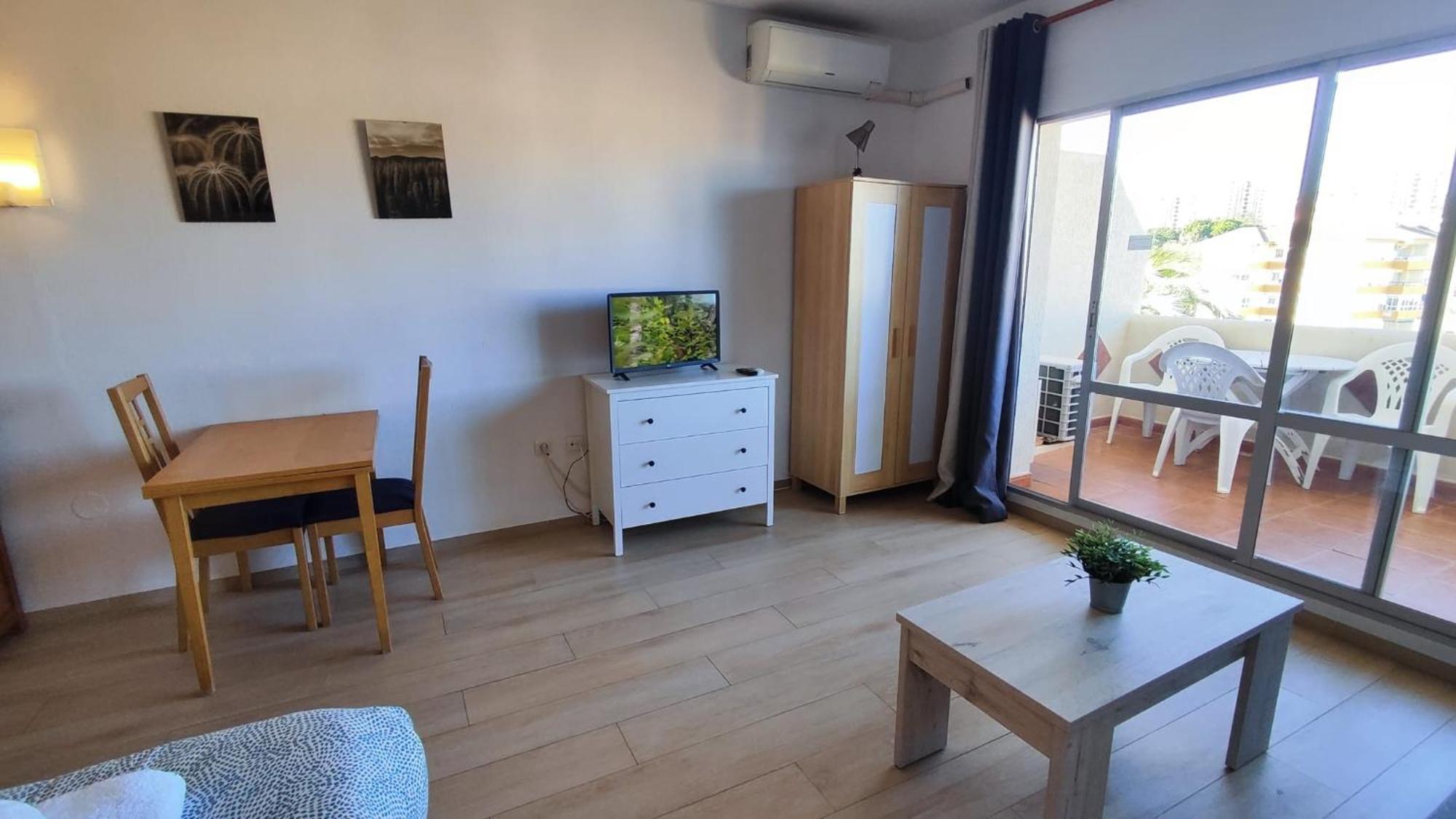 Benal Beach Suite Ii, Estudio Con Parque Acuatico Y Vistas Al Mar. 베날마데나코스타 외부 사진